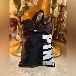 VS PINK PACKABLE DUFFEL (camo print)